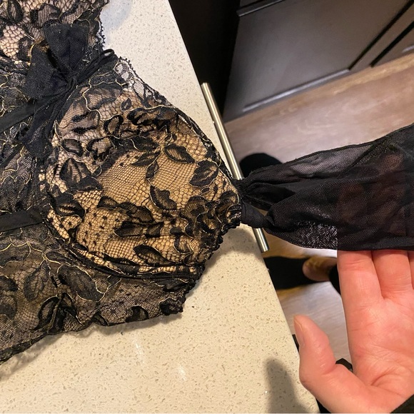 Victoria's Secret Black Lace Corset - Picture 6 of 10